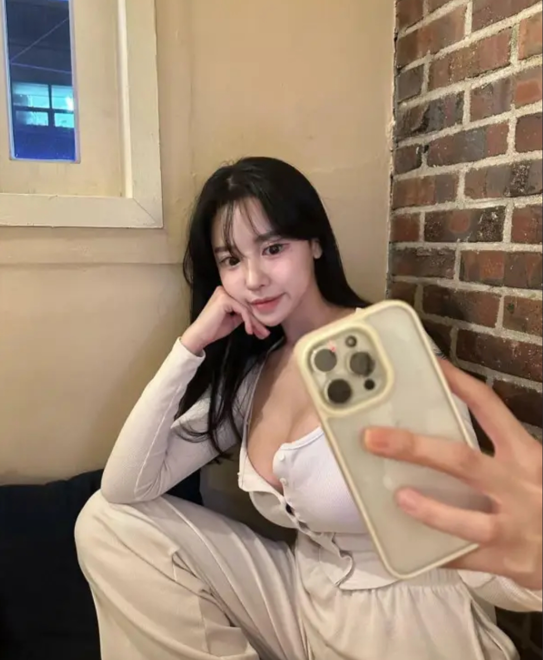 1784031655_0db41d0e7261dc040255.jpeg