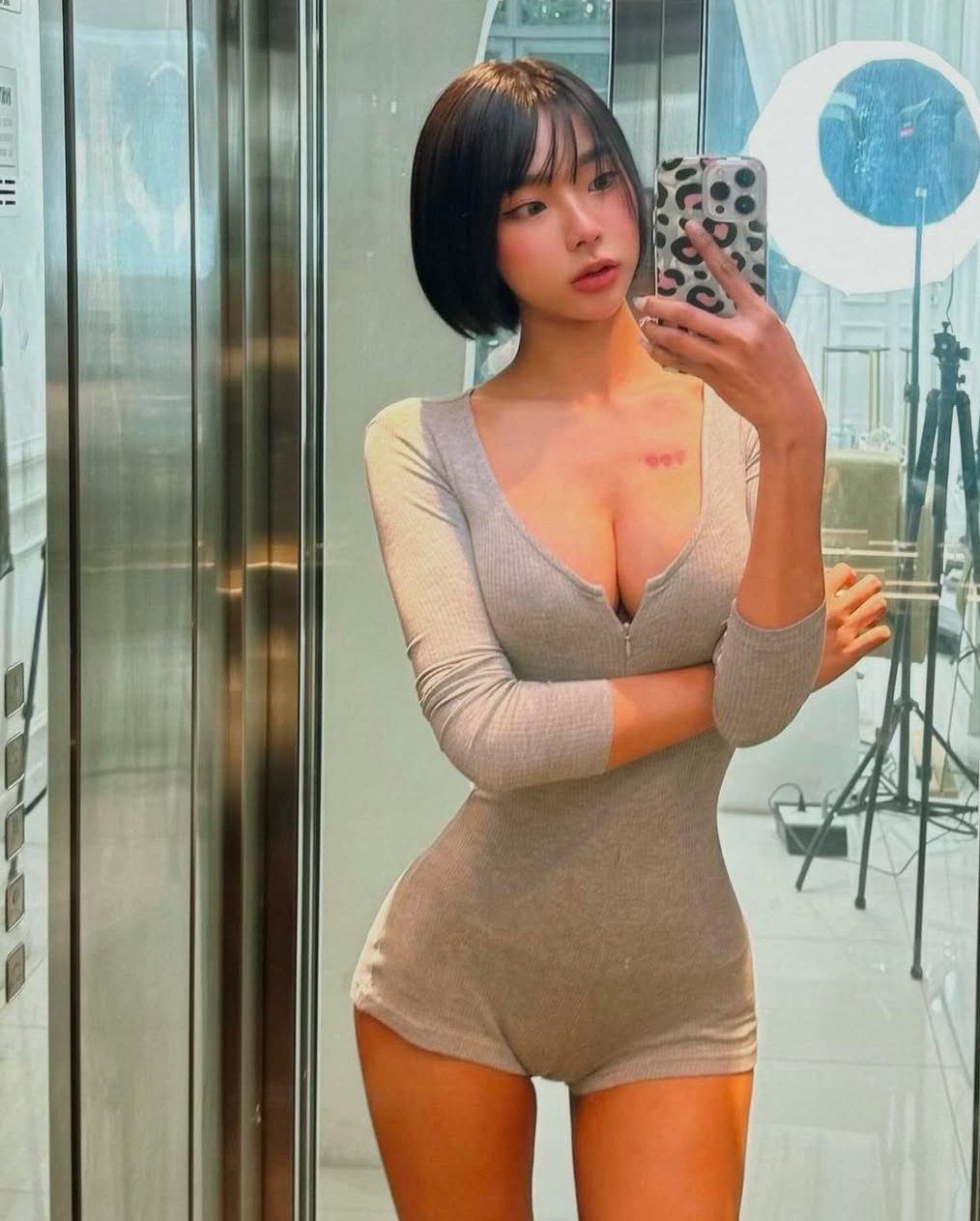 1786965918_708a6e7322ed3d8ac385.jpeg 1786965918_708a6e7322ed3d8ac385.jpeg